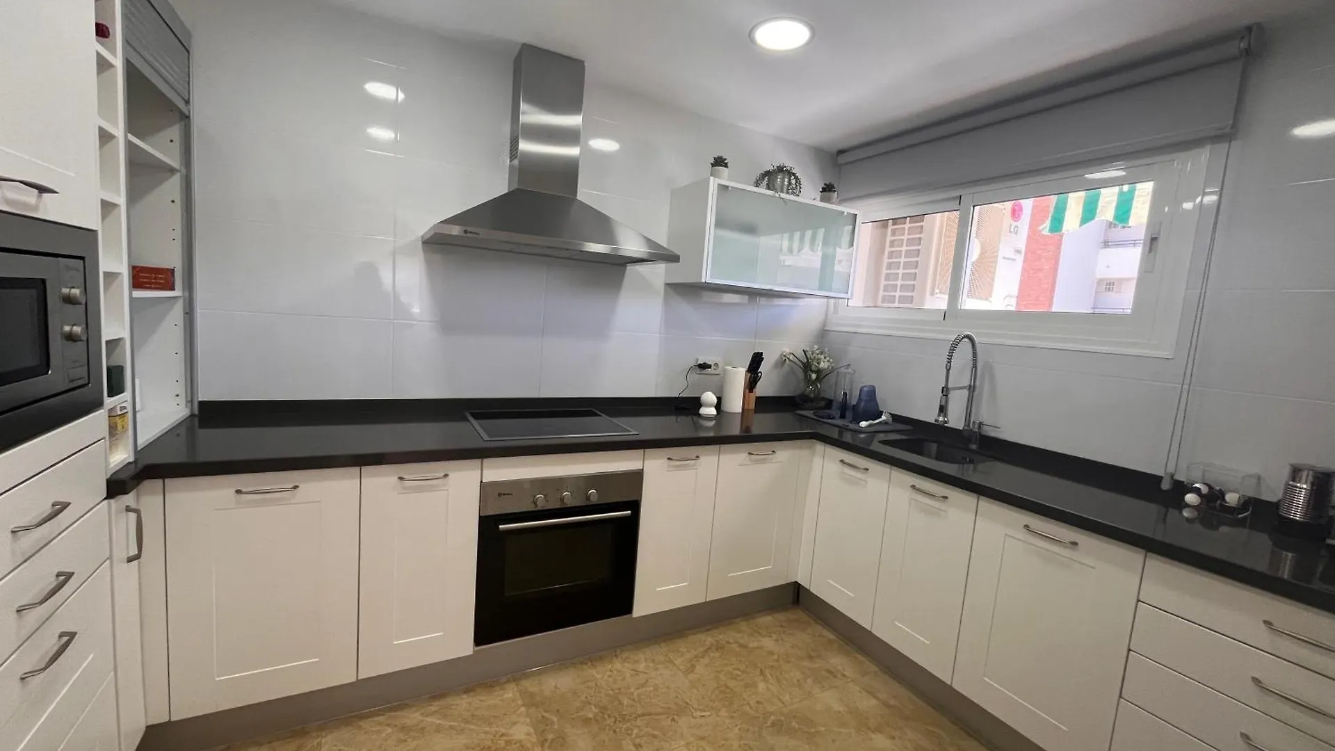 Larysol Apartment Marbella